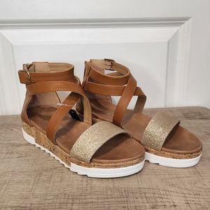 Brand new girls Tahari sandals